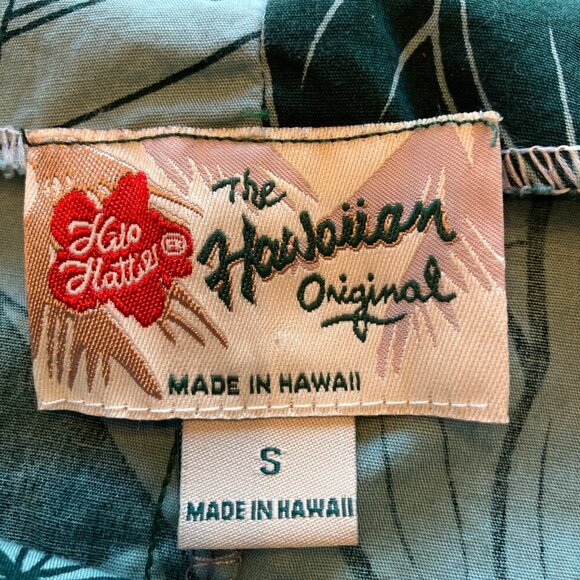 Vintage Hilo Hattie Original small floral hawaiian button down top - Picture 4 of 5